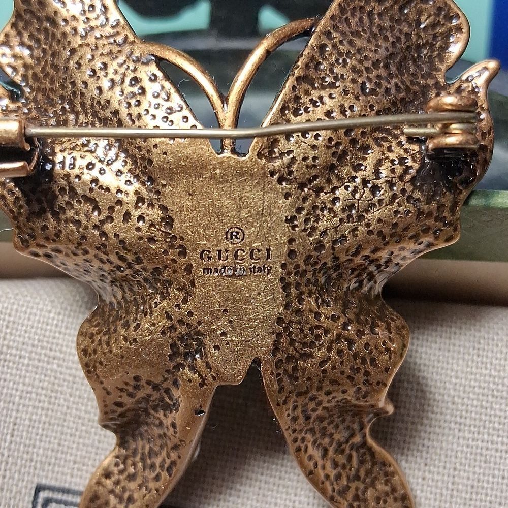 SOLD Gucci Gold and Silver Butterfly Brooch - Picture 9 of 14